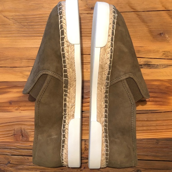 Vince Camuto Suede Slip-On Sneaker NWT - Picture 6 of 8
